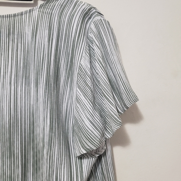 Caslon V-neck blouse - Picture 5 of 8